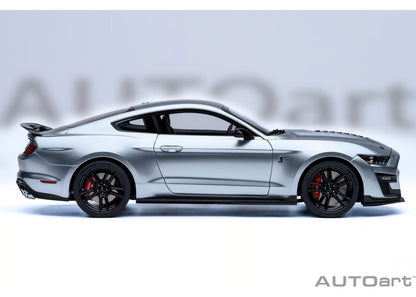 [ Back-order ] AUTOart 73096 1:18 Ford Mustang Shelby GT500 Silver Black Stripe model car