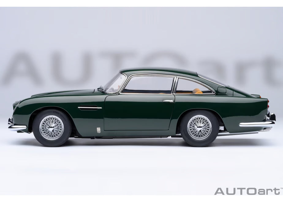 [ Back-order ] AUTOart 70286 1:18 Aston Martin DB5 Dark Green model car