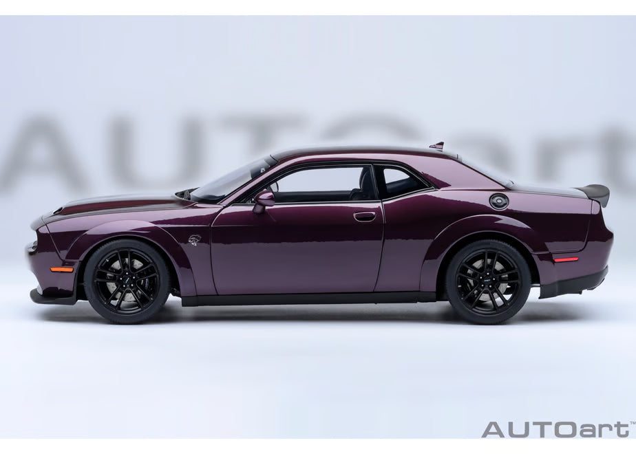 [ Back-order ] AUTOart 71762 1:18 Dodge Challenger SRT Jailbreak 22 Metallic Purple Silver Stripe model car