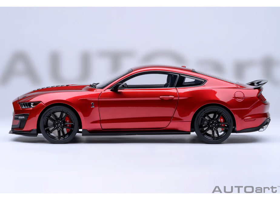[ Back-order ] AUTOart 73098 1:18 Ford Mustang Shelby GT500 Red Black Stripe model car