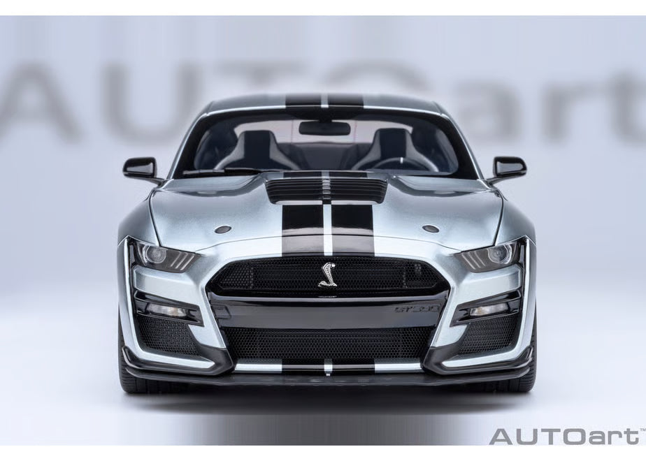 [ Back-order ] AUTOart 73096 1:18 Ford Mustang Shelby GT500 Silver Black Stripe model car