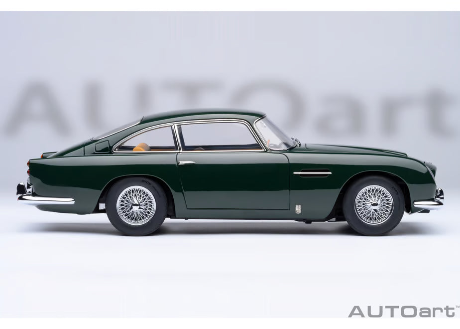 [ Back-order ] AUTOart 70286 1:18 Aston Martin DB5 Dark Green model car