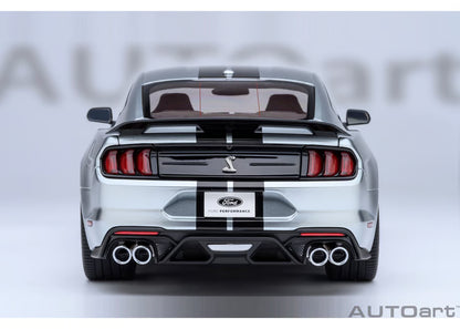 [ Back-order ] AUTOart 73096 1:18 Ford Mustang Shelby GT500 Silver Black Stripe model car