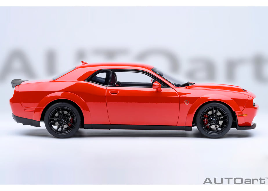 [ Back-order ] AUTOart 71764 1:18 Dodge Challenger SRT Jailbreak 22 Red model car