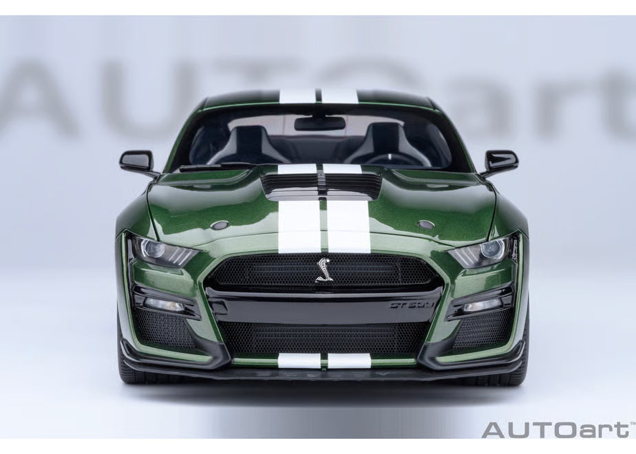 [ Back-order ] AUTOart 73097 1:18 Ford Mustang Shelby GT500 Green White Stripe model car