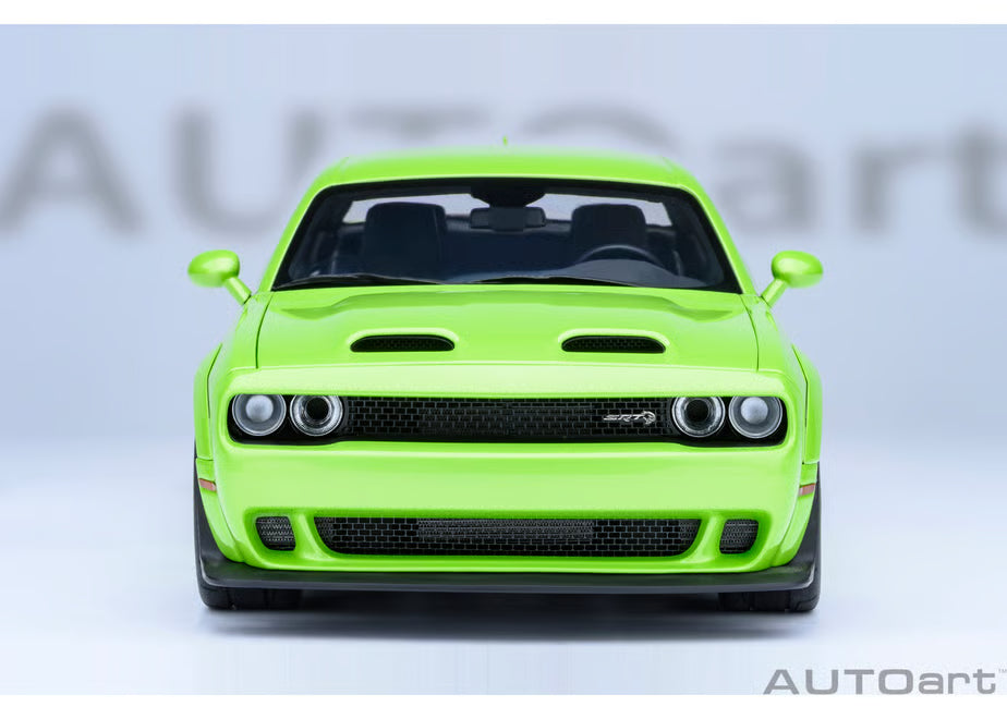 [ Back-order ] AUTOart 71769 1:18 Dodge Challenger SRT Super Stock 23 Metallic Lime Green model car