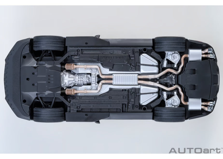 [ Back-order ] AUTOart 73095 1:18 Ford Mustang Shelby GT500 White Black Stripe model car