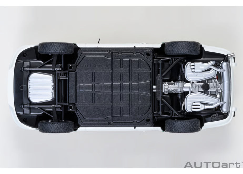 [ Back-order ] AUTOart 78031 1:18 Porsche 911 Carrera 2.7 RS Grand Prix White Green Stripe model car