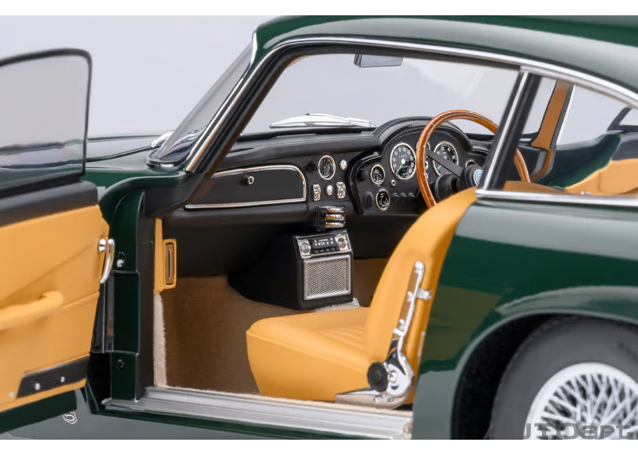 [ Back-order ] AUTOart 70286 1:18 Aston Martin DB5 Dark Green model car