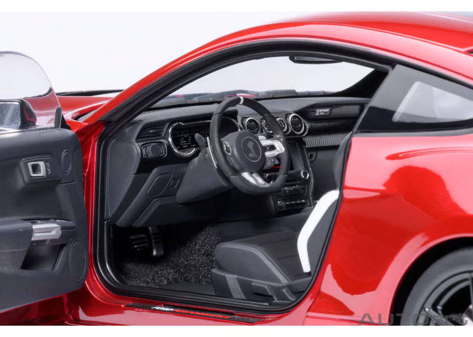 [ Back-order ] AUTOart 73098 1:18 Ford Mustang Shelby GT500 Red Black Stripe model car