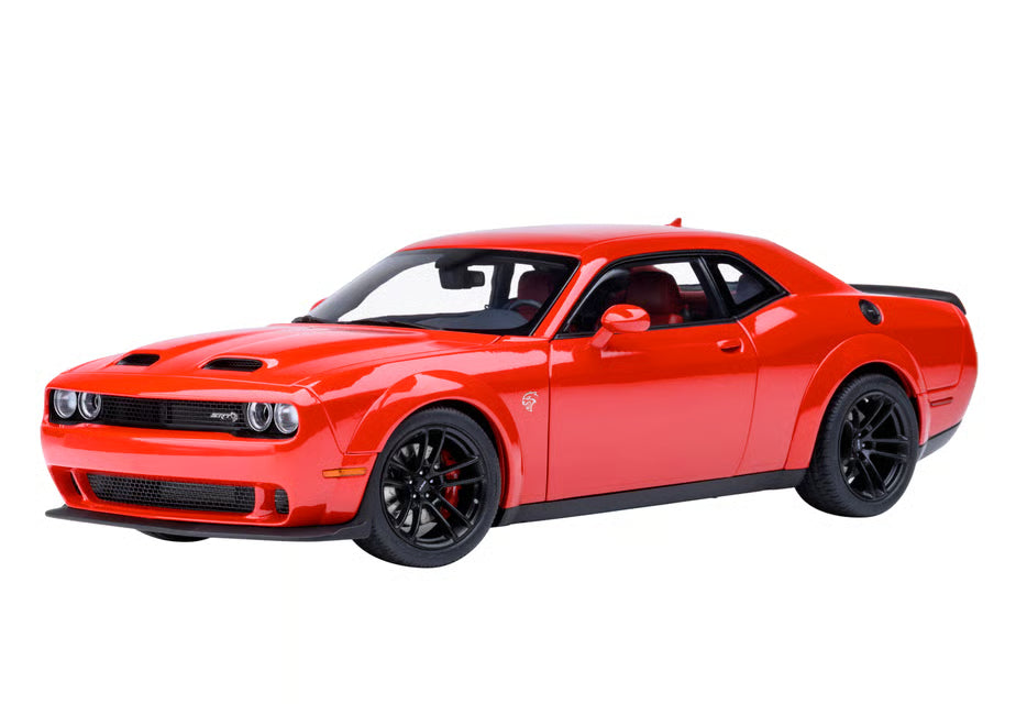 [ Back-order ] AUTOart 71764 1:18 Dodge Challenger SRT Jailbreak 22 Red model car