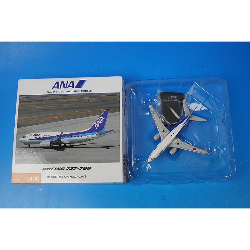 1:400 B737-700 ANA JA03AN NH40030 ANA airplane model