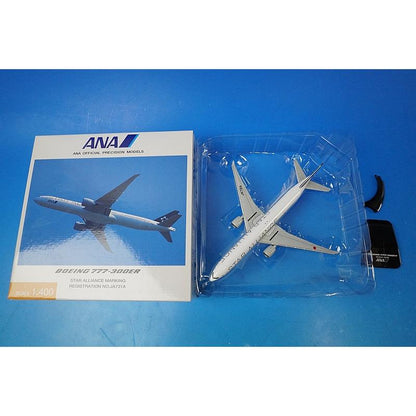 1:400 B777-300ER ANA Star Alliance JA731A NH40003 ANA airplane model