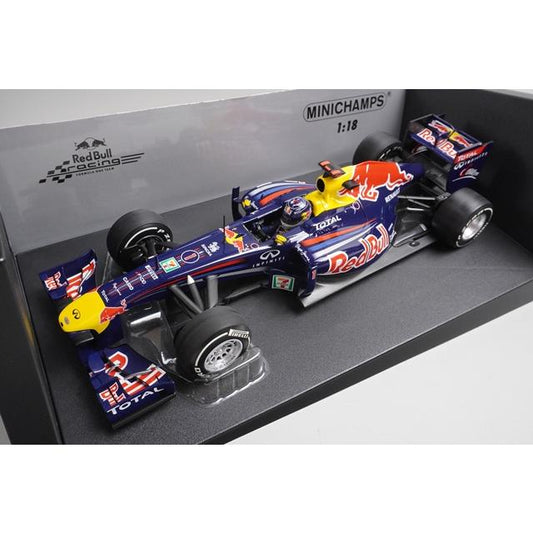 1:18 MINICHAMPS 110110301 Red Bull Racing Renault RB7 Japan GP 2011 S.Vettel #1 model car