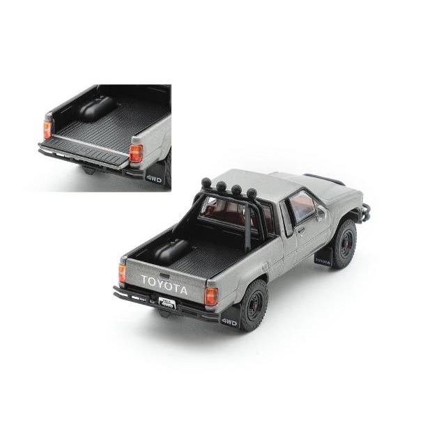 KS-062-397 GCD Gaincorp Products 1:64 Toyota Hilux 1985 Toyota Hilux SR5 Gun-grey