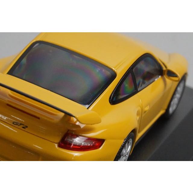 1:43 MINICHAMPS 400066300 Porsche 911 GT2 2007 Yellow model car