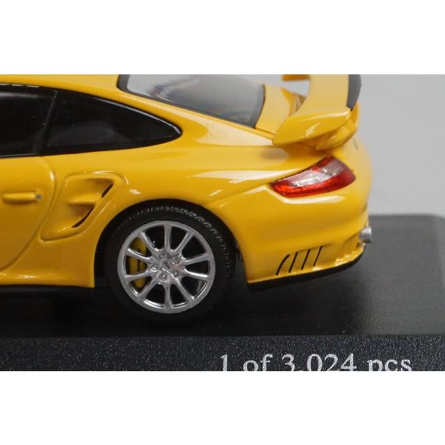 1:43 MINICHAMPS 400066300 Porsche 911 GT2 2007 Yellow model car