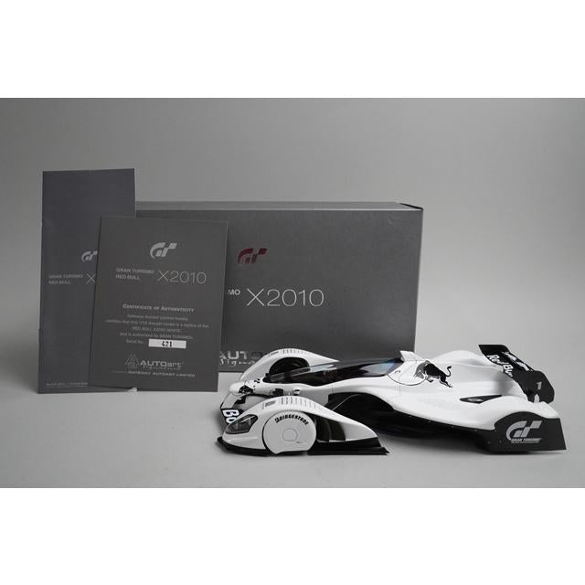 1:18 AUTOart 18105 Red Bull X2010 White model car
