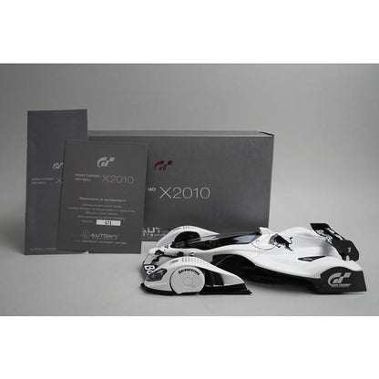 1:18 AUTOart 18105 Red Bull X2010 White model car