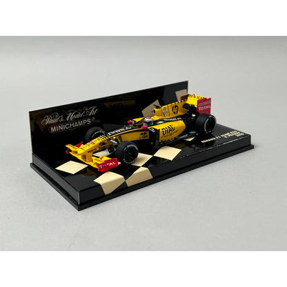 1:43 MINICHAMPS 410100012 Renault F1 Team R30 2010 #12 V.Petrov model car
