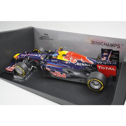 1:18 MINICHAMPS 110120001 Red Bull Racing Renault RB8 2012 #1 S.Vettel model car