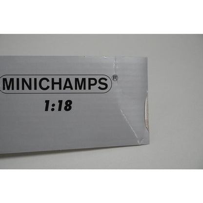 1:18 MINICHAMPS 110120002 Red Bull Racing Renault RB8 2012 #2 M.Weber model car