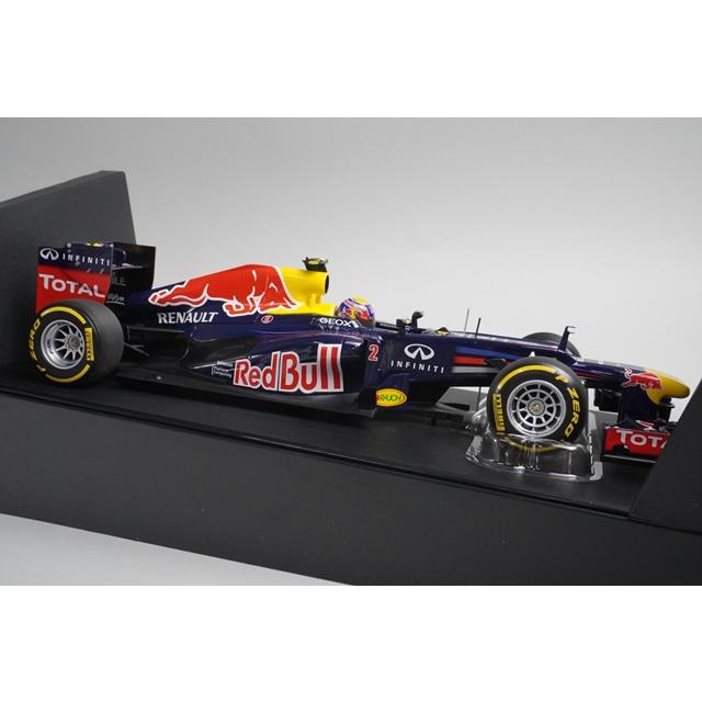 1:18 MINICHAMPS 110120002 Red Bull Racing Renault RB8 2012 #2 M.Weber model car