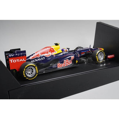 1:18 MINICHAMPS 110120002 Red Bull Racing Renault RB8 2012 #2 M.Weber model car