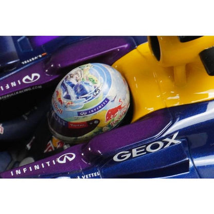 1:18 MINICHAMPS 110130101 Infiniti Red Bull Racing RB9 Brazilian GP 2013 #1 model car