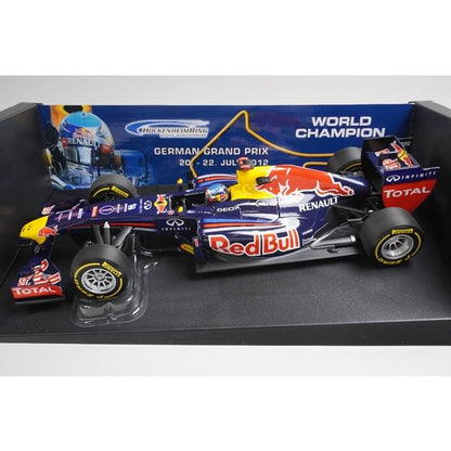 1:18 MINICHAMPS 113120171 Red Bull Racing Show Car 2012 #1 S.Vettel model car