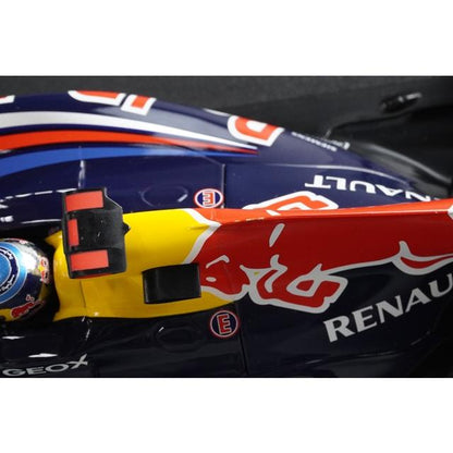 1:18 MINICHAMPS 113120171 Red Bull Racing Show Car 2012 #1 S.Vettel model car