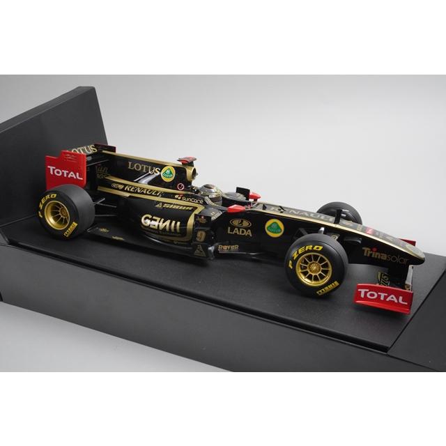 1:18 MINICHAMPS 150110079 Lotus Renault GP Show Car 2011 #9 N. Heidfeld model car