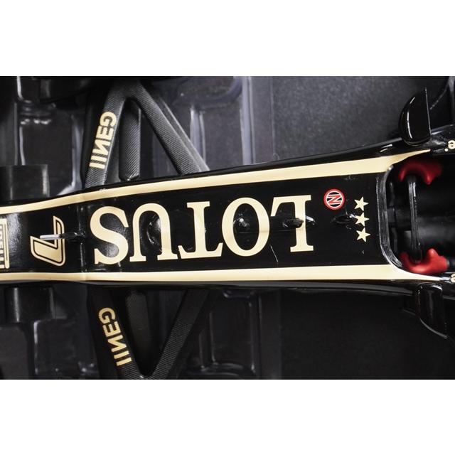 1:18 MINICHAMPS 110130077 Lotus F1 Team Show Car 2013 #7 K. Raikkonen model car