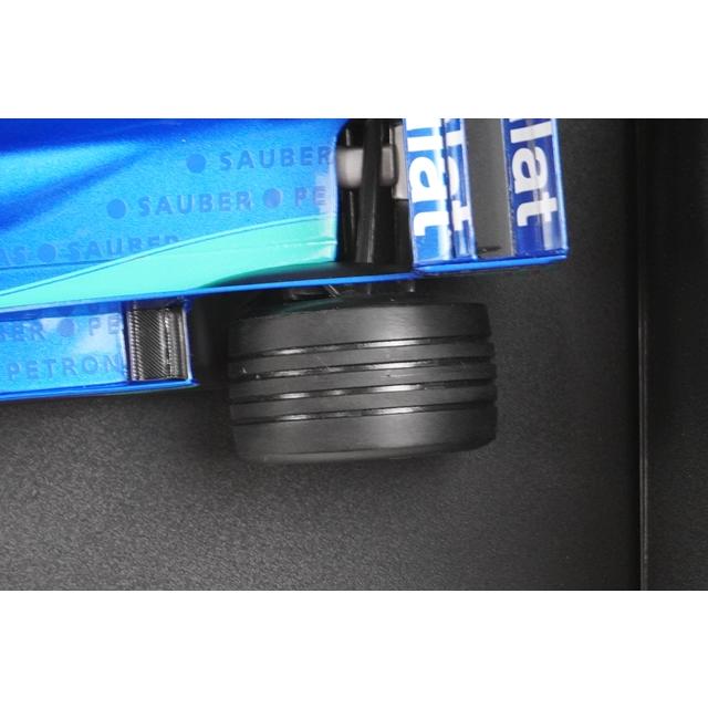 1:18 MINICHAMPS 180990011 Red Bull Sauber Petronas C18 1999 #11 J.Alesi model car