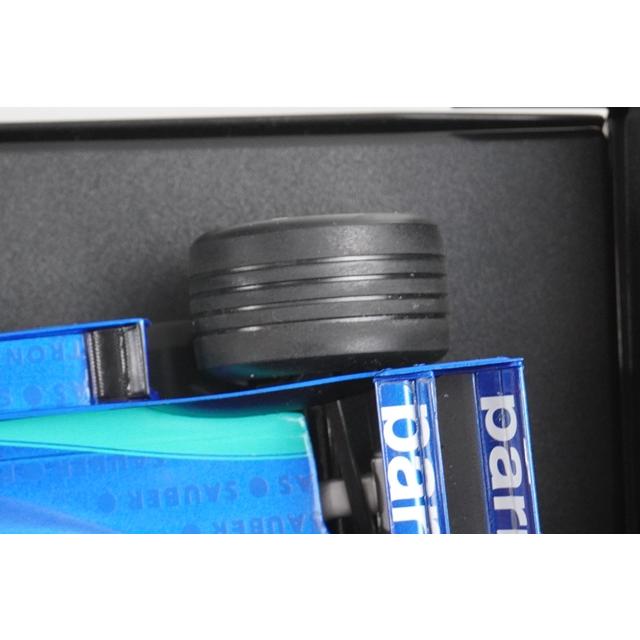 1:18 MINICHAMPS 180990011 Red Bull Sauber Petronas C18 1999 #11 J.Alesi model car