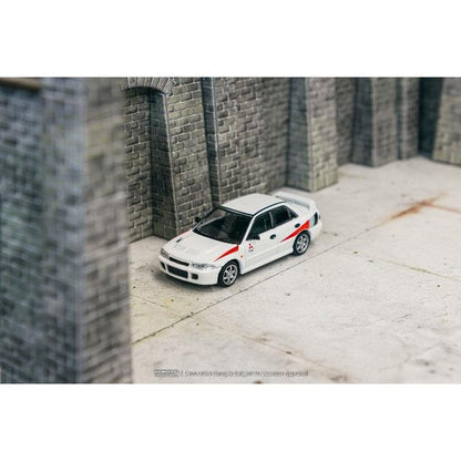 T64G-048-RS Tarmac Works 1:64 Mitsubishi Lancer RS Evolution White