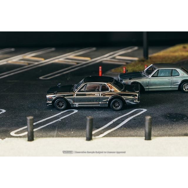 T64G-043-SC Tarmac Works 1:64 Nissan Skyline HT 2000GT-R Silver Chrome Special Edition