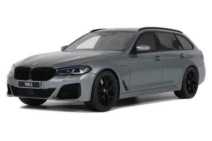 [ Back-order ] GT SPIRIT GTS485 1:18 BMW 530E xDrive M Sport 2023 Gray model car