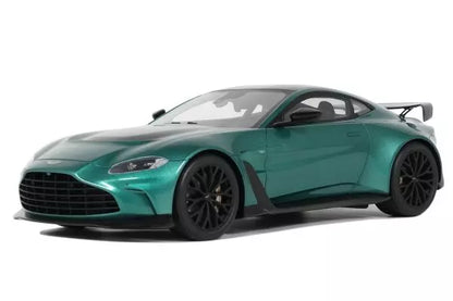 [ Back-order ] GT SPIRIT GTS922 1:18 Aston Martin V12 Vantage 2023 Green model car