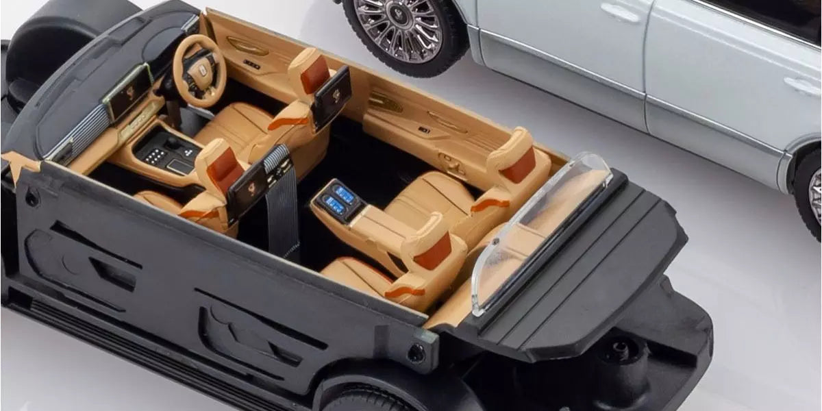 [ Back-order ] KYOSHO KS03926WS 1:43 Toyota Century White Crane White x Silver model car