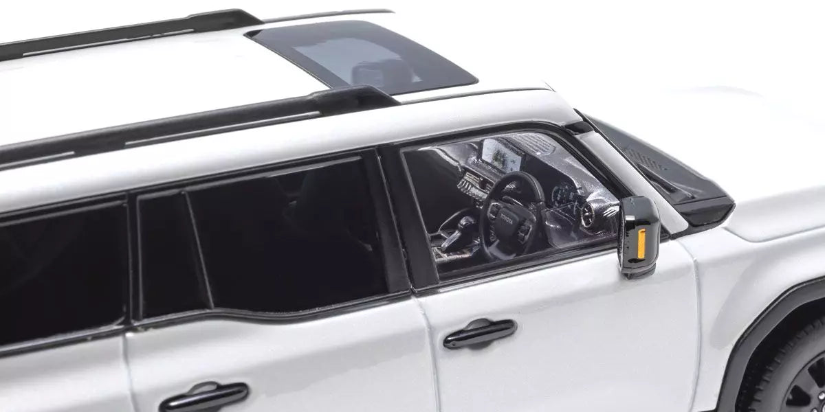 [ Back-order ] KYOSHO KS03927PW 1:43 Toyota Land Cruiser 250 Platinum White Pearl Mica model car