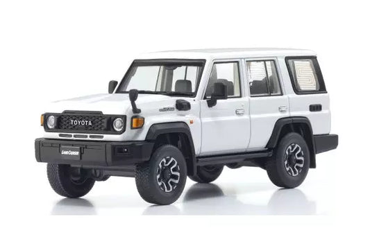 [ Back-order ] KYOSHO KS03928W 1:43 Toyota Land Cruiser 70 Super White II model car