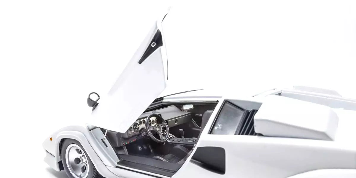 [ Back-order ] KYOSHO KS08320WFL 1:18 Lamborghini Countach LP400S White model car