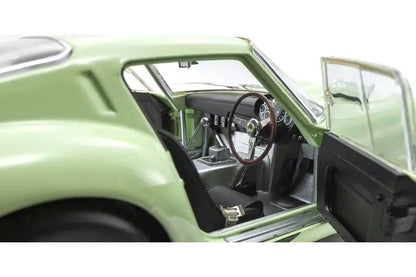 [ Back-order ] KYOSHO KS08438C 1:18 Ferrari 250GTO 1962 G. Wood #15 L. Green model car