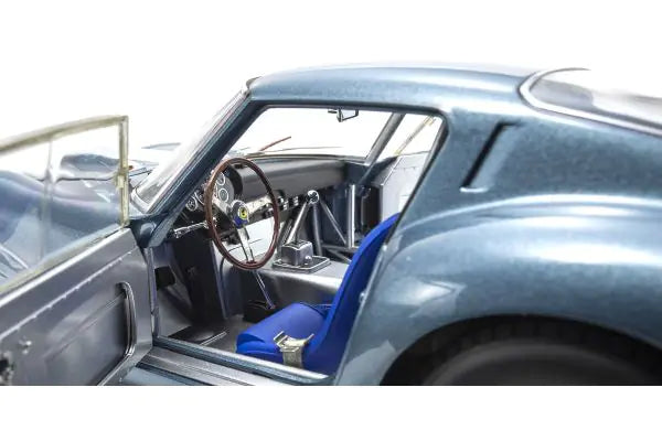 [ Back-order ] KYOSHO KS08438D 1:18 Ferrari 250GTO 1962 Sebring #24 Blue model car