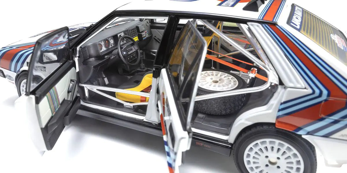 [ Back-order ] KYOSHO KS08960E 1:18 Lancia Delta 1987 Olympus #3 model car