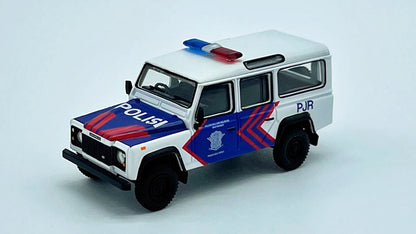[ Back-order ] TSM MINI-GT MGT00157-R Land Rover Defender 110 Korlantas RHD Indonesia Limited Edition model car