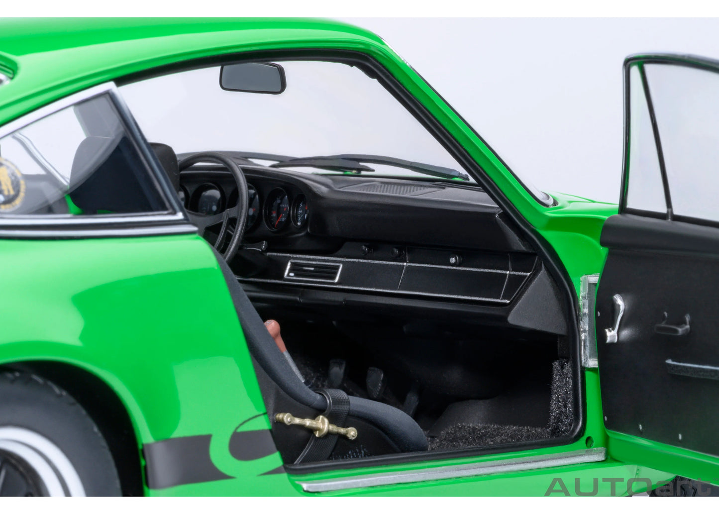 [ Back-order ] 78034 AUTOart 1:18 Porsche 911 Carrera 2.7 RS Viper Green Black Stripes model car