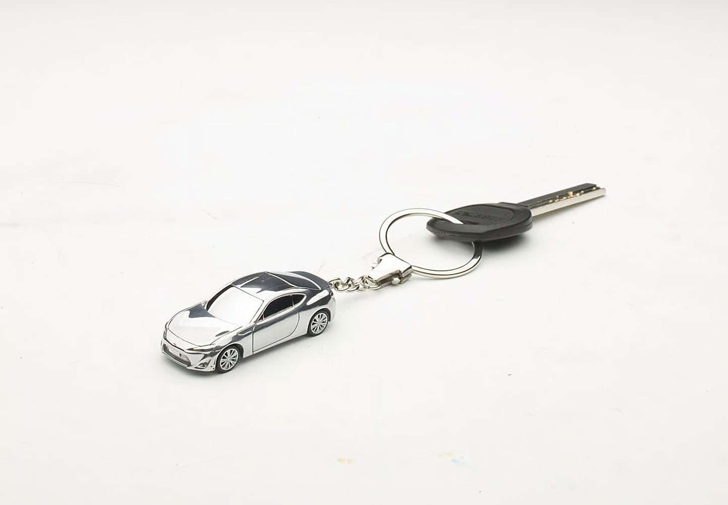[ Back-order ] AUTOart 41610 1:87 Toyota 86 key chain aluminum 11cm