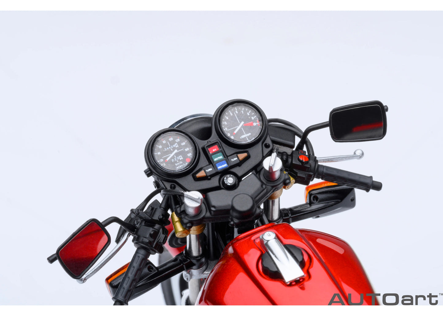 [ Back-order ] AUTOart 12561 1:12 F12 Honda CB750F Bari Bari Legend Koma Gun helmet included Motorcycle Model